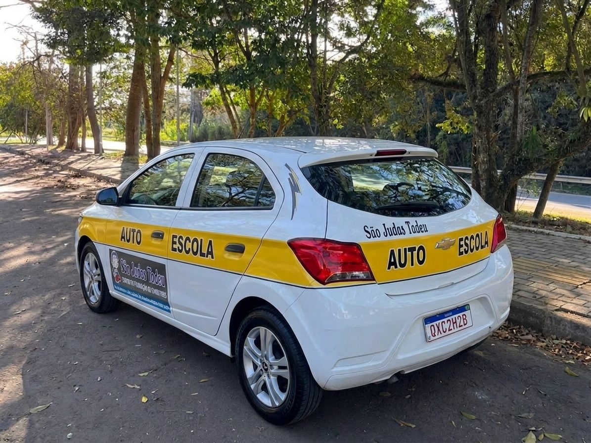 Carro da Autoescola São Judas Tadeu usado nas aulas e no exame prático da categoria B